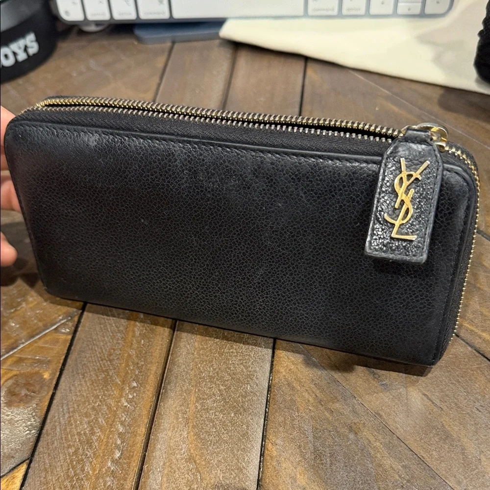 Yves Saint Laurent Black Leather Wallet - Picture 2 of 10